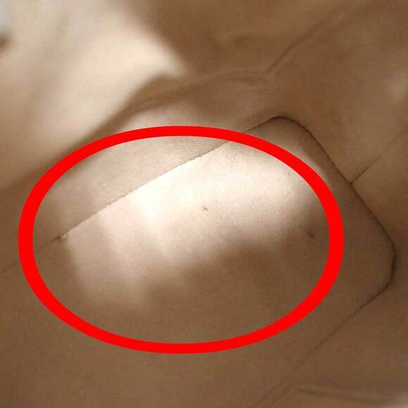 Gucci GG Shoulder Bag - Picture 7 of 9